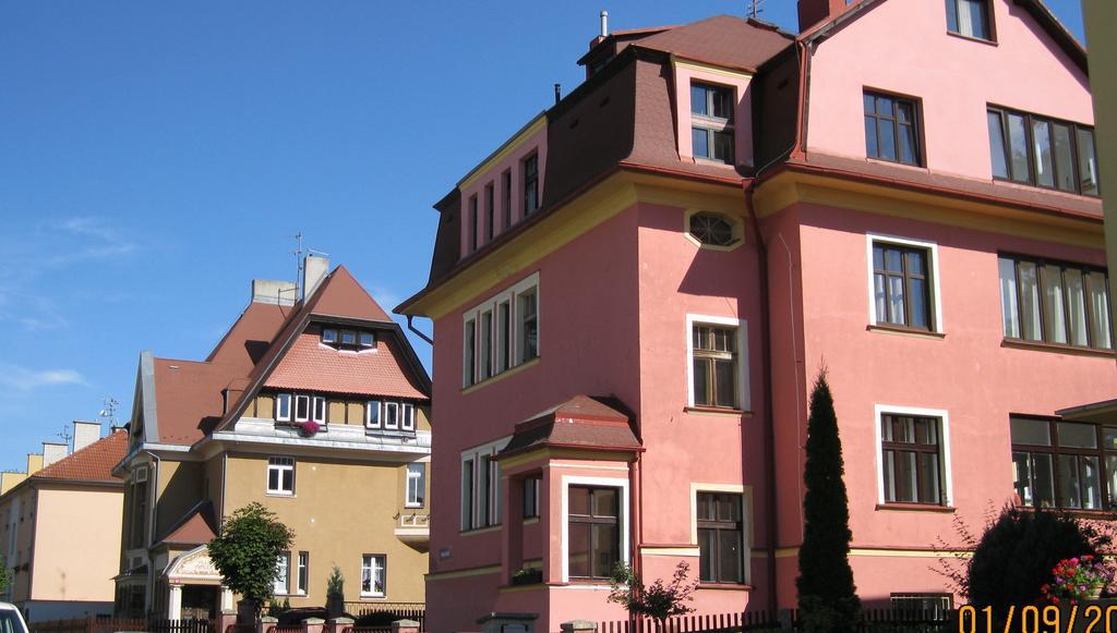 Villa Serena Karlovy Vary Exterior photo